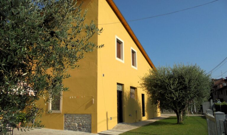 rustico-tra-gli-ulivi-1