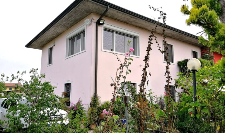 una-casa-per-pluto-1